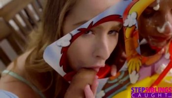 Wanton beauty gives hunk a dong sucking session