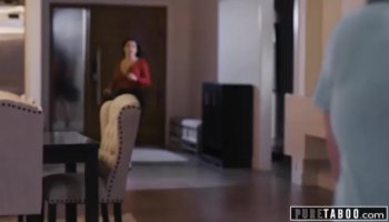 Hikaru Momose likes cracking her pussy on cam